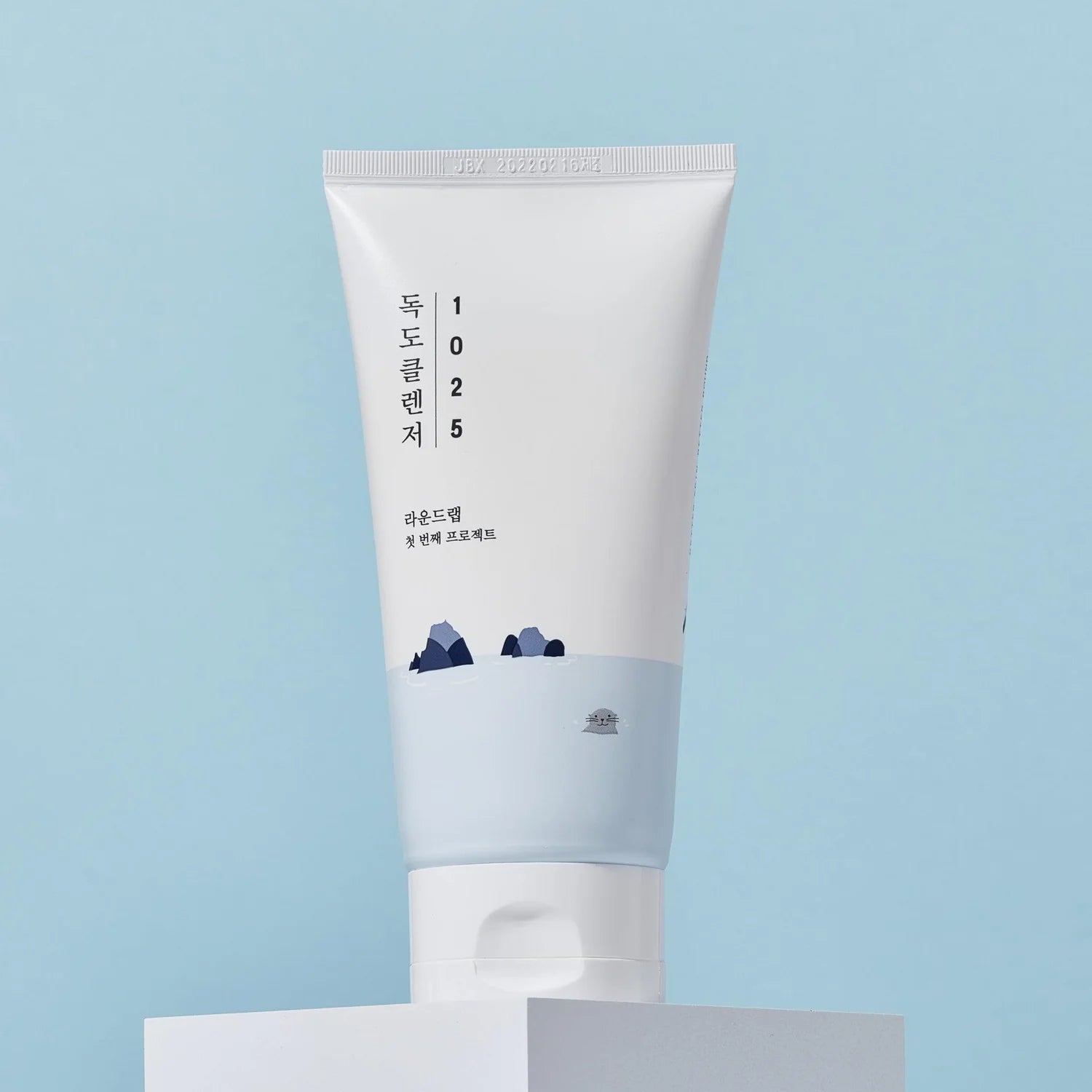 Round Lab - Dokdo Cleanser 240 ml (Pastrues për Fytyrën)