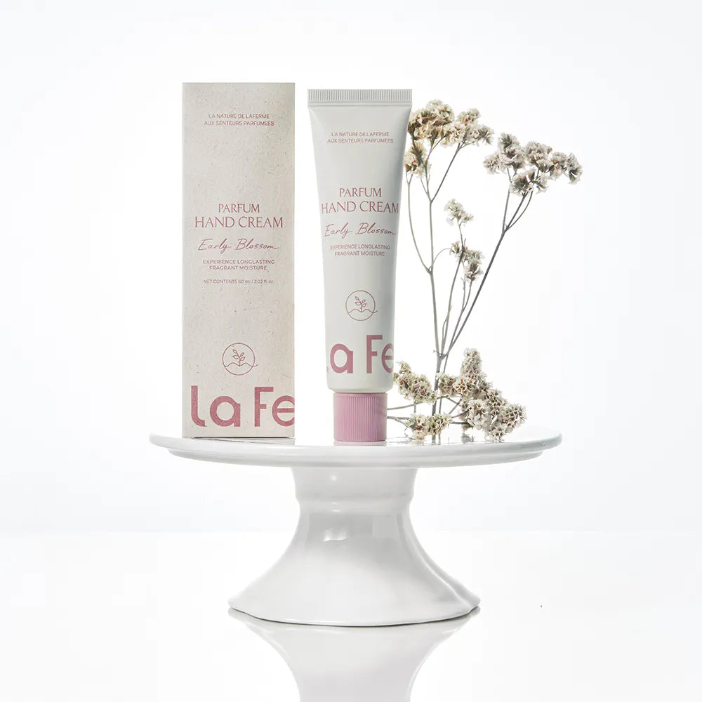 LaFerme Perfume Hand Cream (Early Blossom, Rose Musk, Pink Pepper) – krem duarsh aromatik dhe hidratues në tre aroma unike nga Bassko.